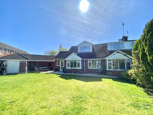 Main Photo- click for photo gallery